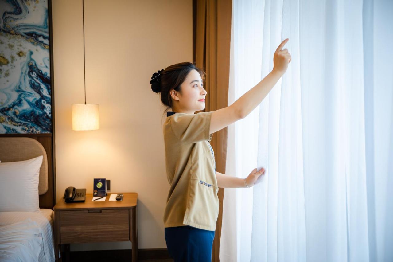 Muong Thanh Luxury Ha Long Centre Hotel Buitenkant foto