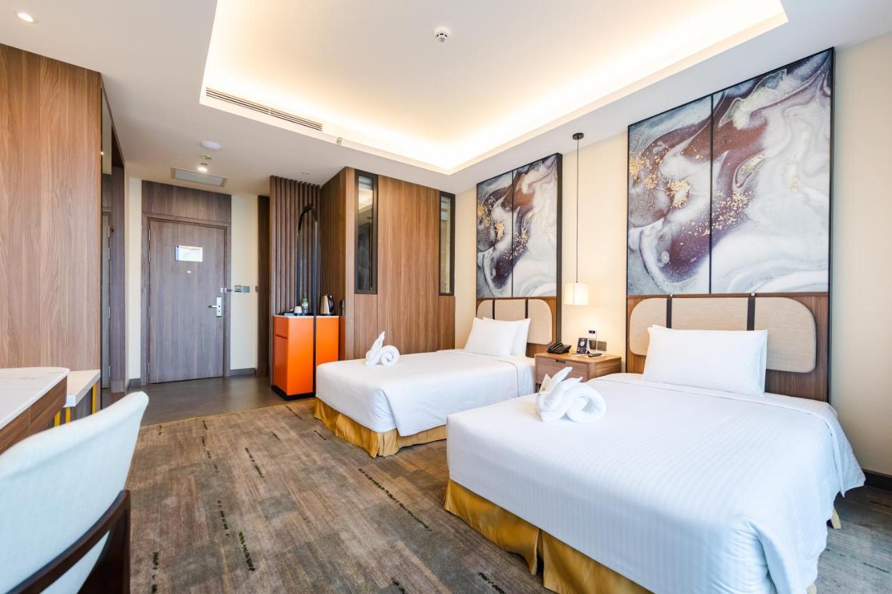 Muong Thanh Luxury Ha Long Centre Hotel Buitenkant foto
