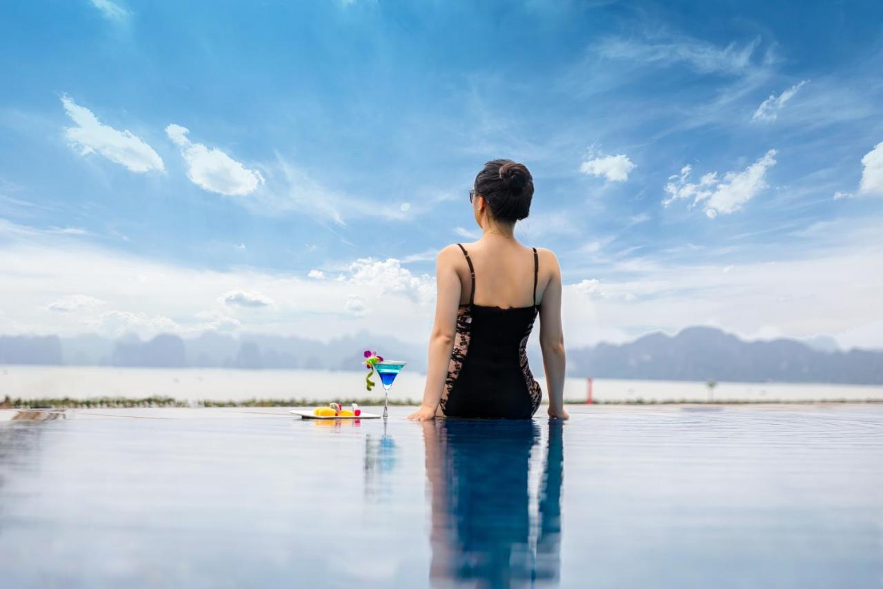 Muong Thanh Luxury Ha Long Centre Hotel Buitenkant foto