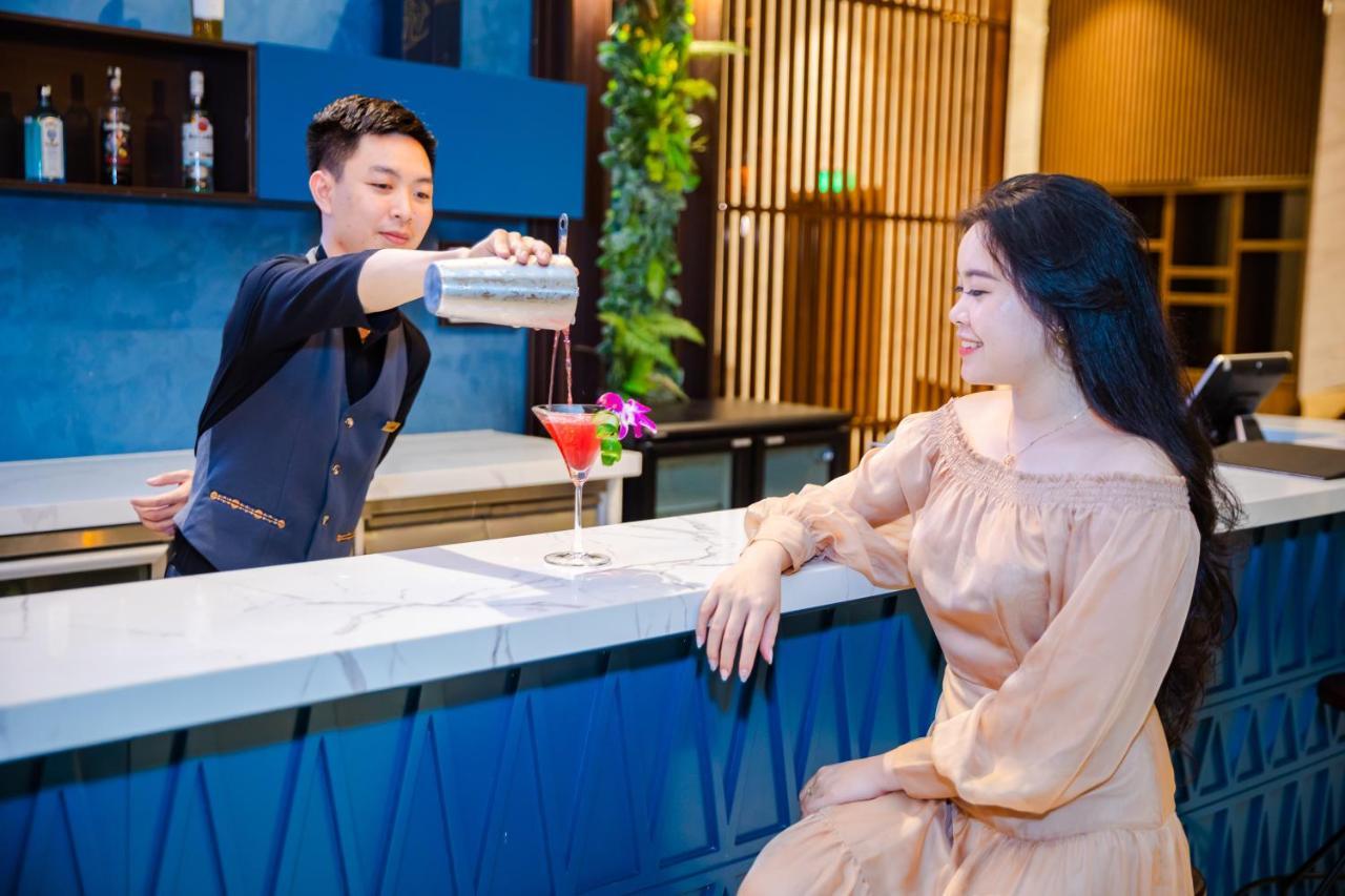 Muong Thanh Luxury Ha Long Centre Hotel Buitenkant foto